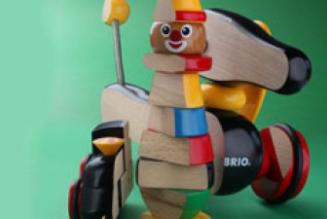 BRIO introducerer legetøj i træ fra ansvarlige kilder